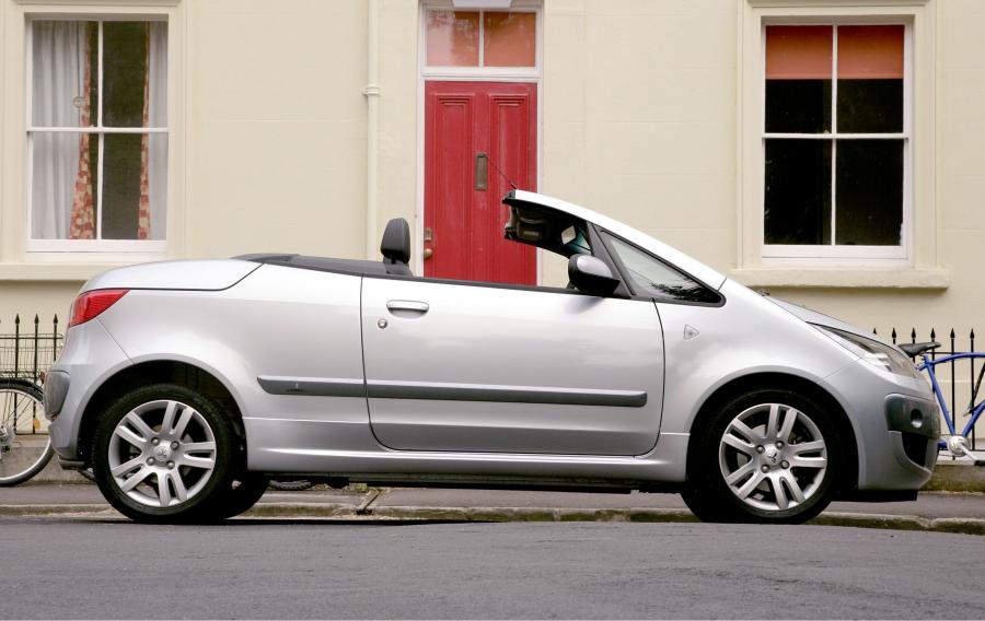  Mitsubishi Colt CZC Turbo 2006 года  (фото 2 из 46)